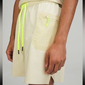 Lululemon Water-Repellent Hiking Short Men's Size M Dewy 8" Inseam Outdoor